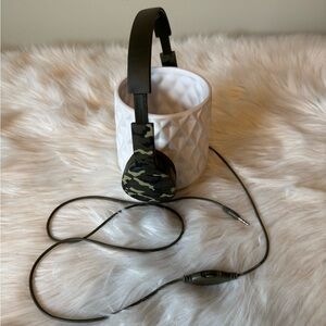 Camouflage On-Ear Wired Headphones